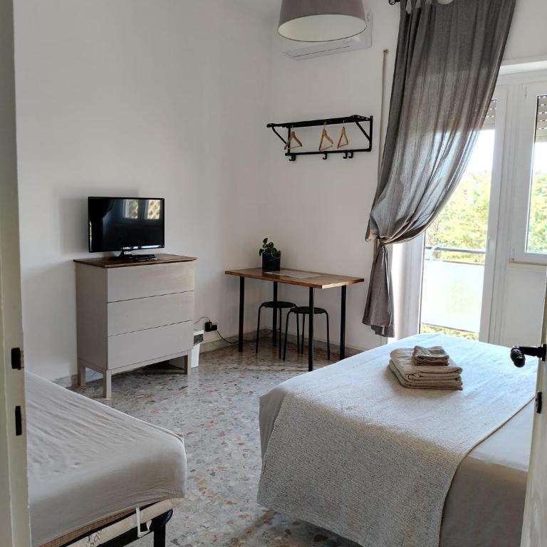 By Grace - Camera Tripla con Bagno Privato Esterno - 6