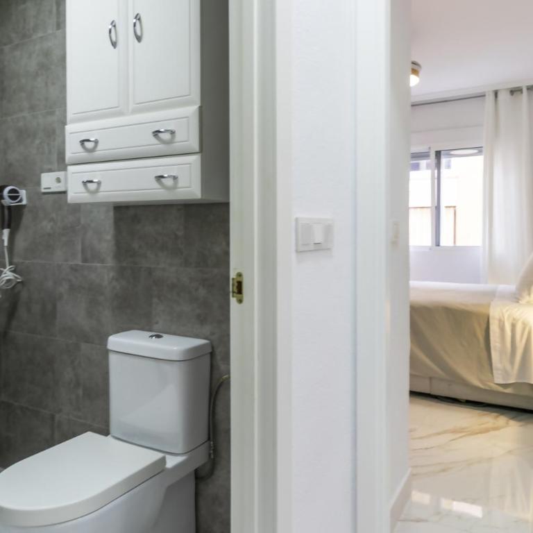 Apartment Pink Azure - Two-Bedroom Apartment - 36