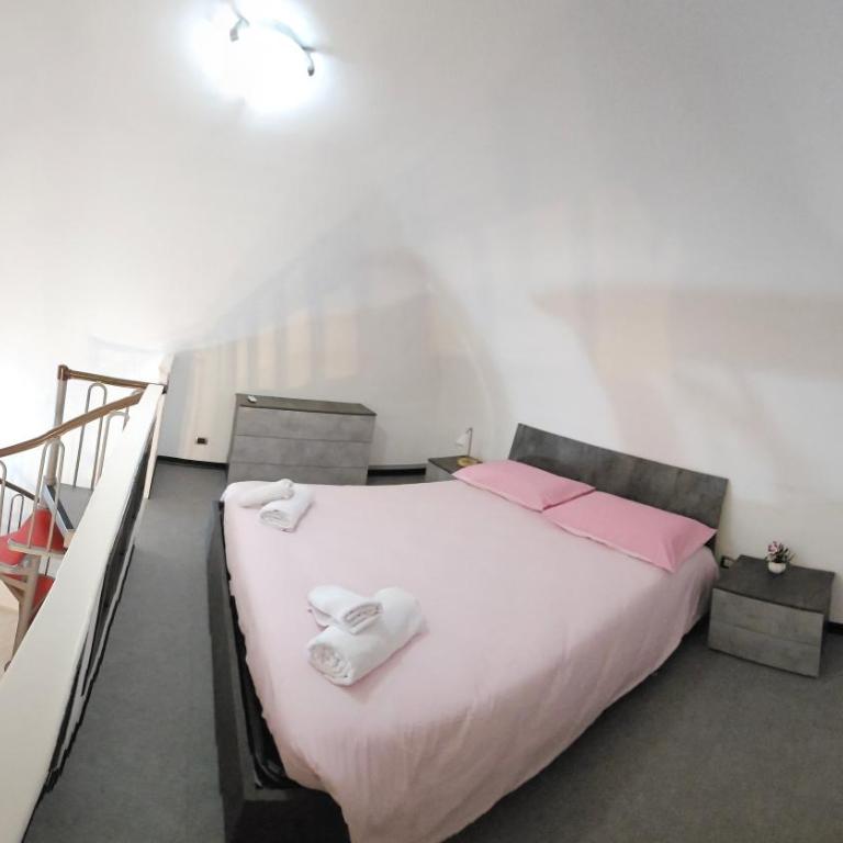 Dany House - Camera Quadrupla con Bagno Privato - 9