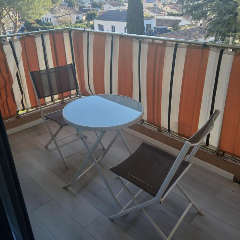 joli studio près de la mer - Studio with Terrace - 7