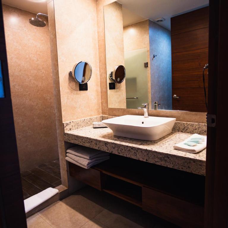 Sonata Hotel Puebla Angelópolis Distrito Sonata - Suite Estándar - 6