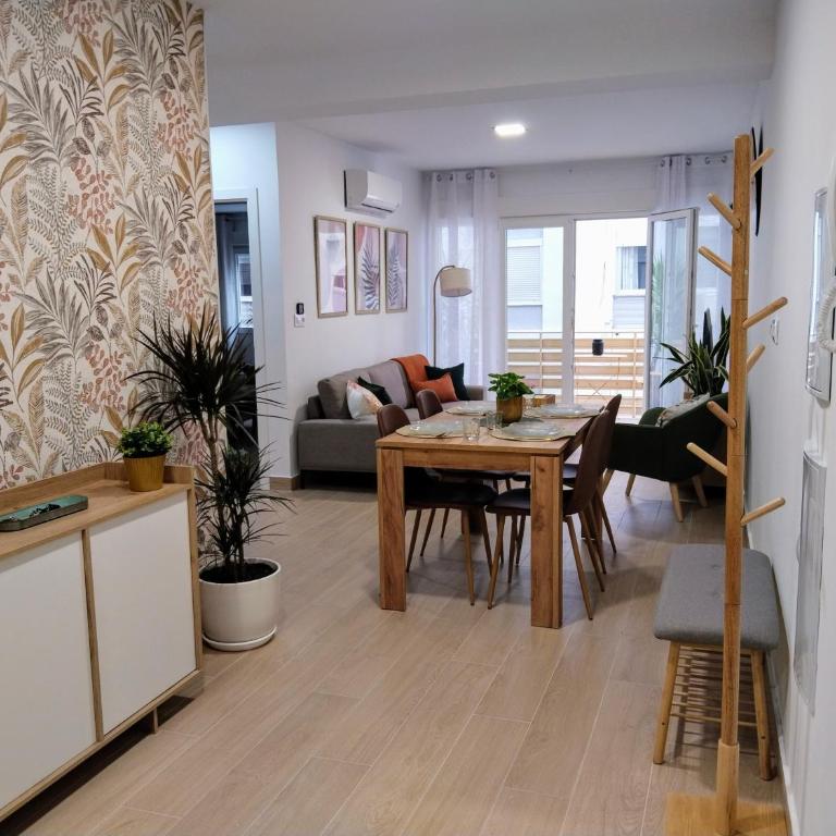 Alojamientos Cayetino, parking gratuito - Two-Bedroom Apartment - 18