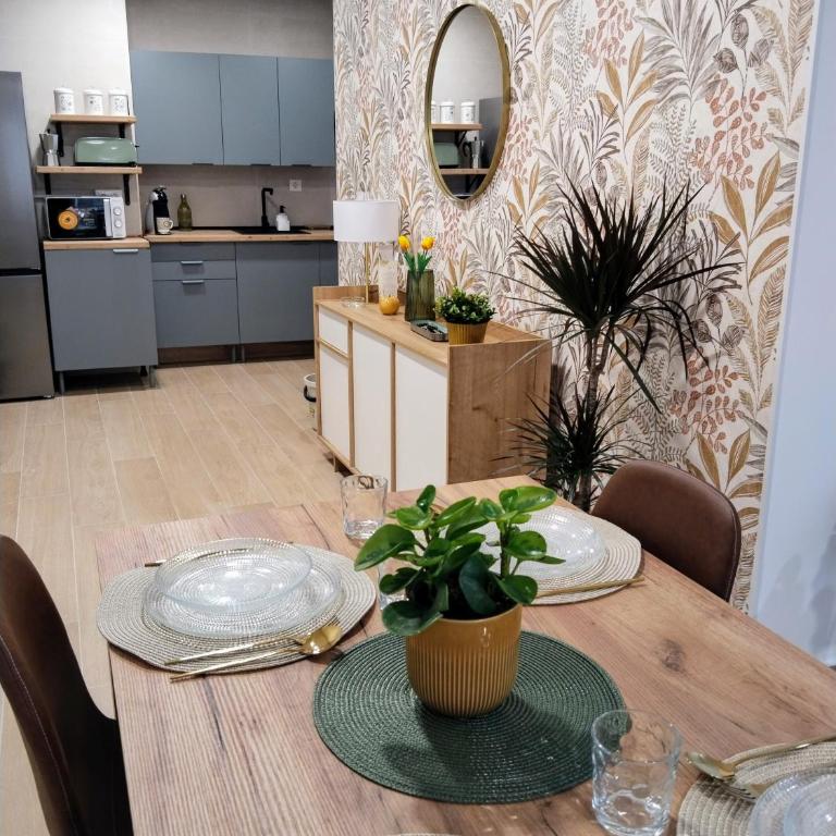 Alojamientos Cayetino, parking gratuito - Two-Bedroom Apartment - 2
