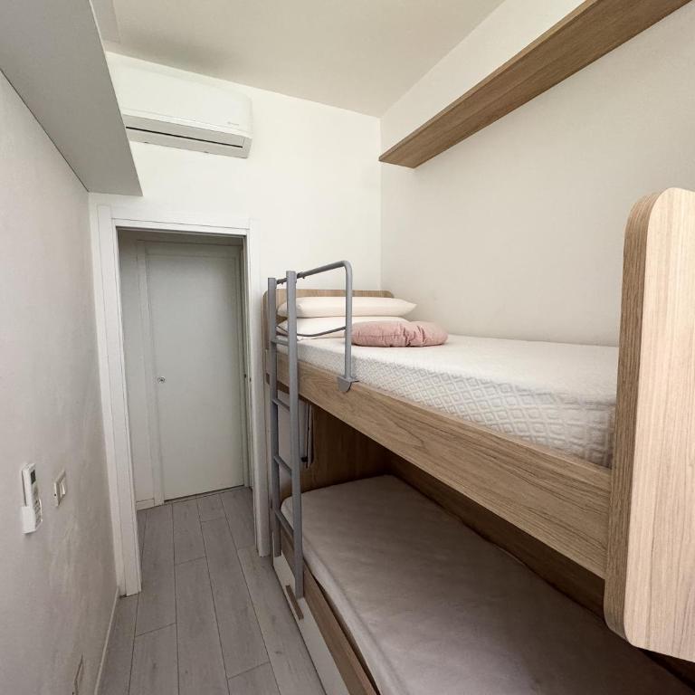 Valerias Nest Elegant Apt with WiFi and Charm - Appartamento con 2 Camere da Letto - 5