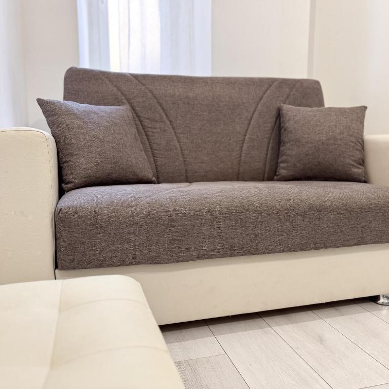 Valerias Nest Elegant Apt with WiFi and Charm - Appartamento con 2 Camere da Letto - 12