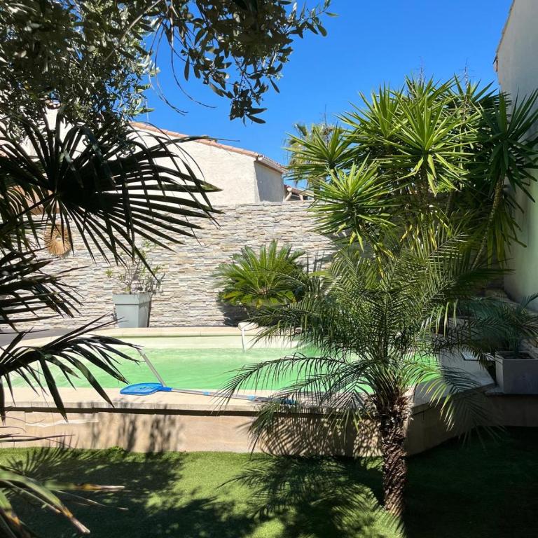 Maison spacieuse proche de la mer avec piscine - Maison 4 Chambres - 1