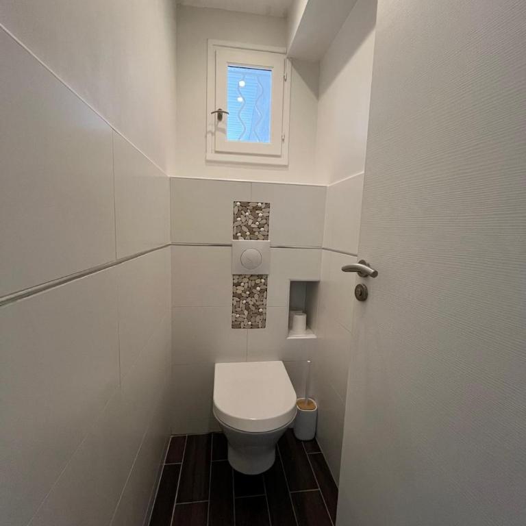 Maison spacieuse proche de la mer avec piscine - Maison 4 Chambres - 7