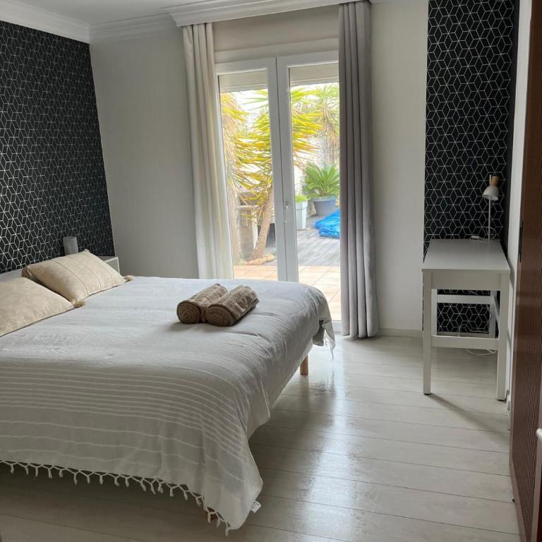 Maison spacieuse proche de la mer avec piscine - Maison 4 Chambres - 11