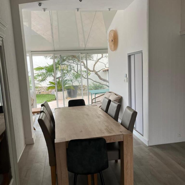 Maison spacieuse proche de la mer avec piscine - Maison 4 Chambres - 18