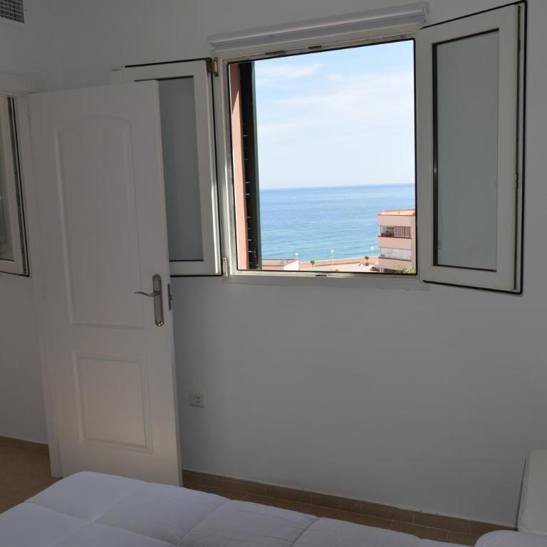 Sea View Penthouse in Benalmádena - One-Bedroom Apartment - 27