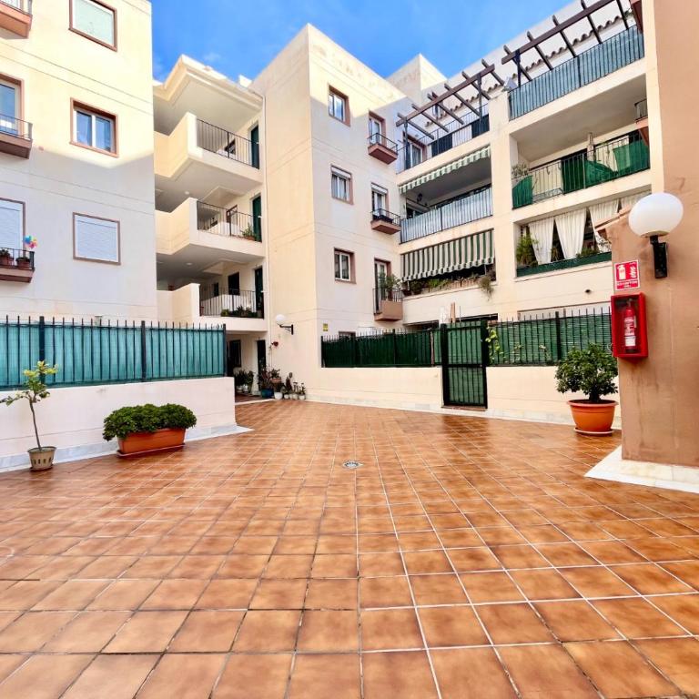 Sea View Penthouse in Benalmádena - One-Bedroom Apartment - 32