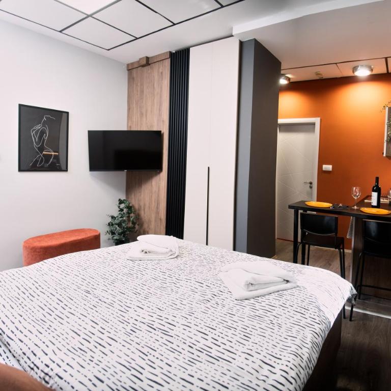 Brent Collection - Apartments in City Center - Studio - 3