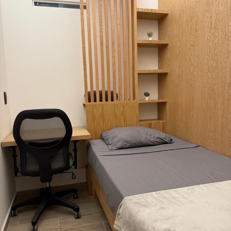 U-CO Live Centro - Single Room with Shared Bathroom - 1