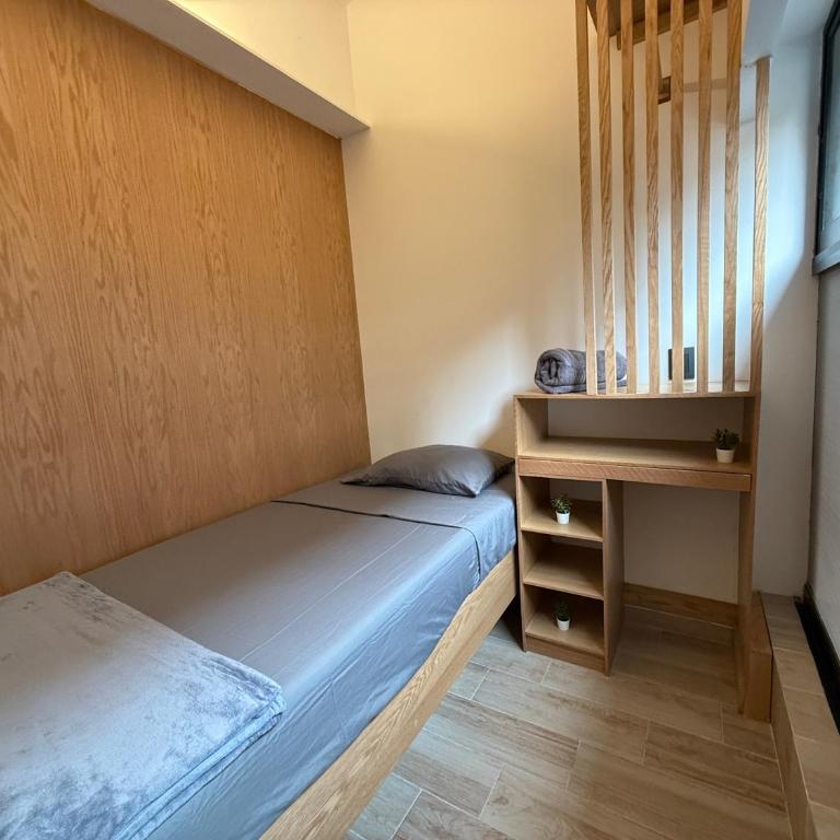 U-CO Live Centro - Single Room with Shared Bathroom - 3