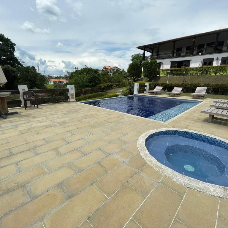 Charming villa, pool, jacuzzi, 10 min Coffee Park - Villa - 67