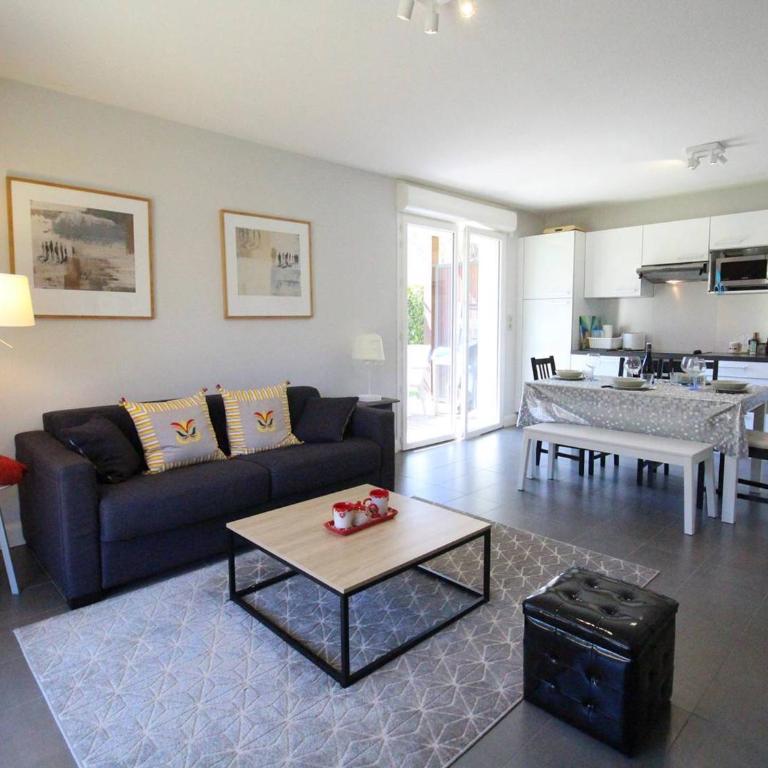 Appartement moderne 51m² à Luchon - 4 pers, Terrasse, Parking - FR-1-313-241 - Appartement - 2