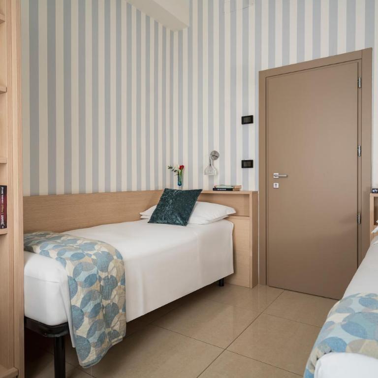 Hotel Calypso- Rimini Marina Centro - Camera Singola - 3