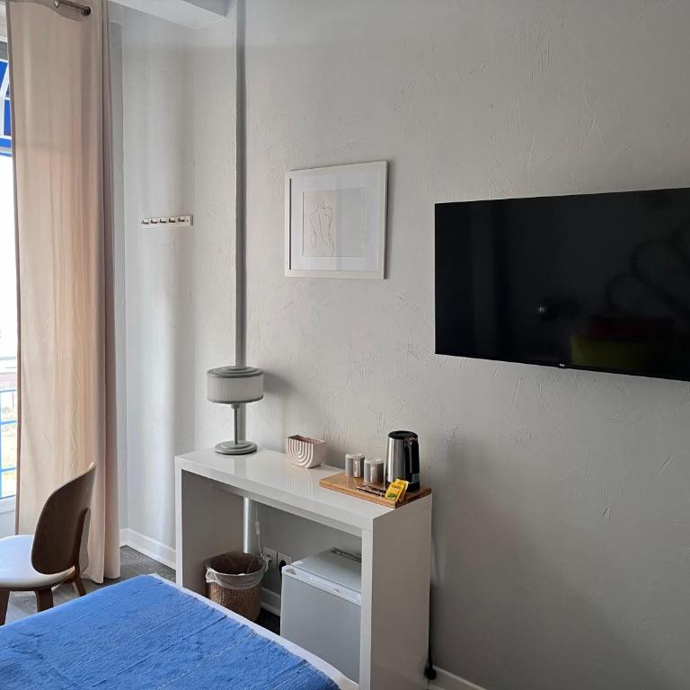 Hôtel Eden - La Baigneuse - Chambre Double ou Lits Jumeaux - Vue sur Mer - 7