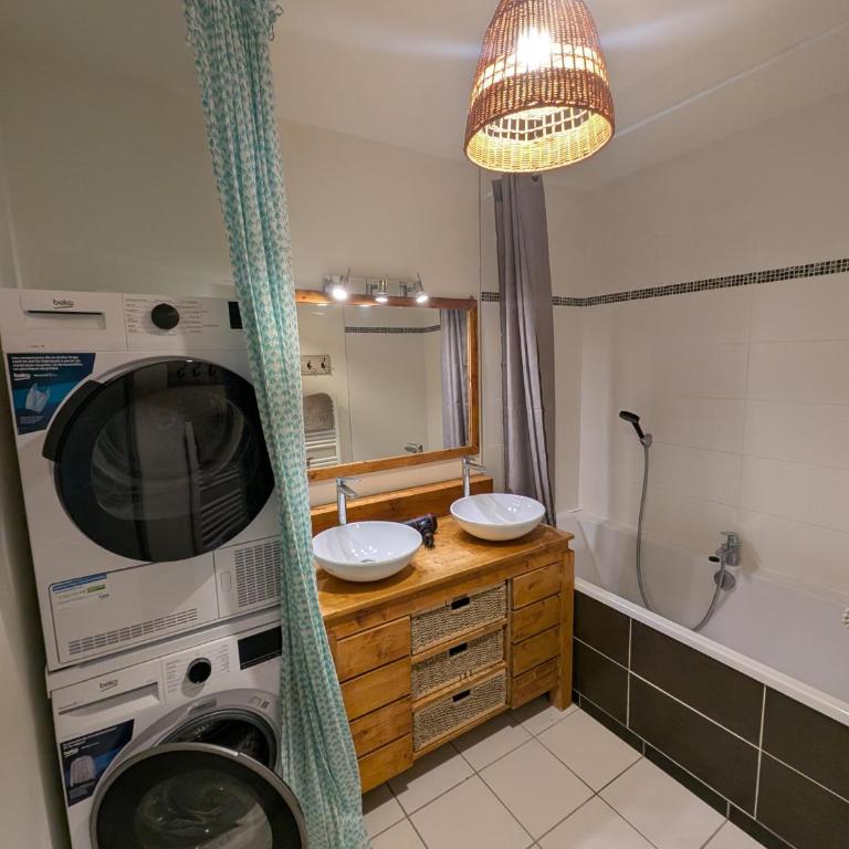 WimSaens - Three-Bedroom Apartment - 6
