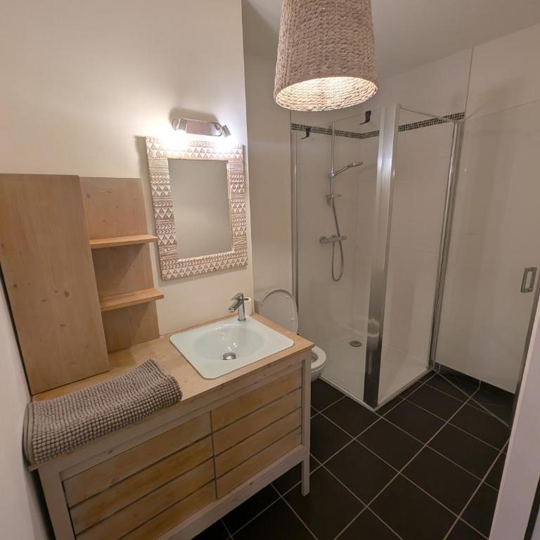 WimSaens - Three-Bedroom Apartment - 9