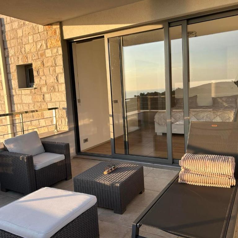 MONGOOSE - One-Bedroom Apartment - 8
