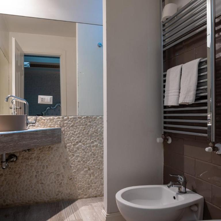 SuiteFrattini Private Spa - Chambre Lit King-Size avec Baignoire Spa - 9