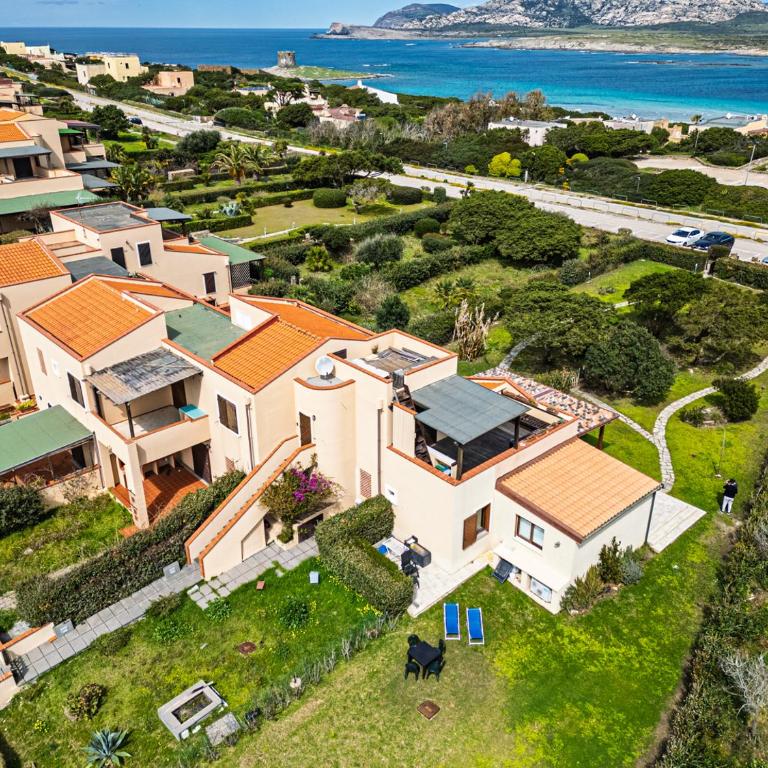 Villa Esclusiva con 600Mq di Giardino sulla Spiaggia della Pelosa - Casa con 3 Camere da Letto - 35