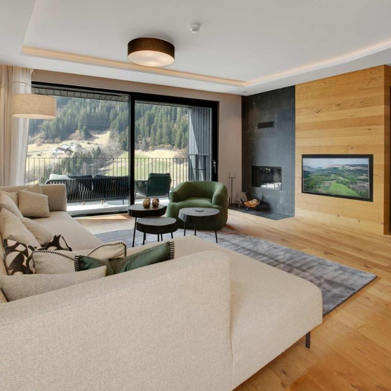 Alpine Chic - Fireplace Views & Ski Resorts - Apartment - 22