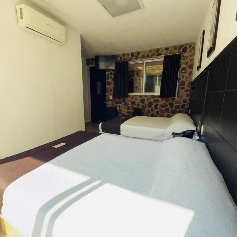 Hotel Stone - Habitación Doble - 2 camas - 3