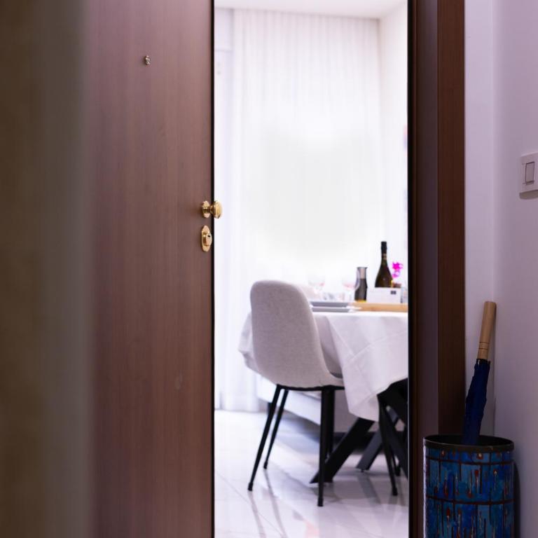 Marconi 34 - Eleganza e comodità in pieno Centro Storico - Appartamento con 2 Camere da Letto - 21