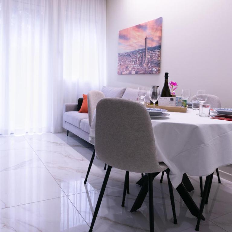 Marconi 34 - Eleganza e comodità in pieno Centro Storico - Appartamento con 2 Camere da Letto - 4