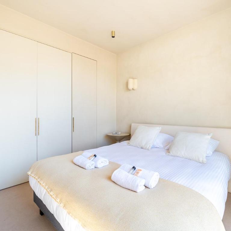 Lease Mobility l Champs-Elysée & Eiffel View l Triplex 2BR & Rooftop - Two-Bedroom Apartment with City View - 12