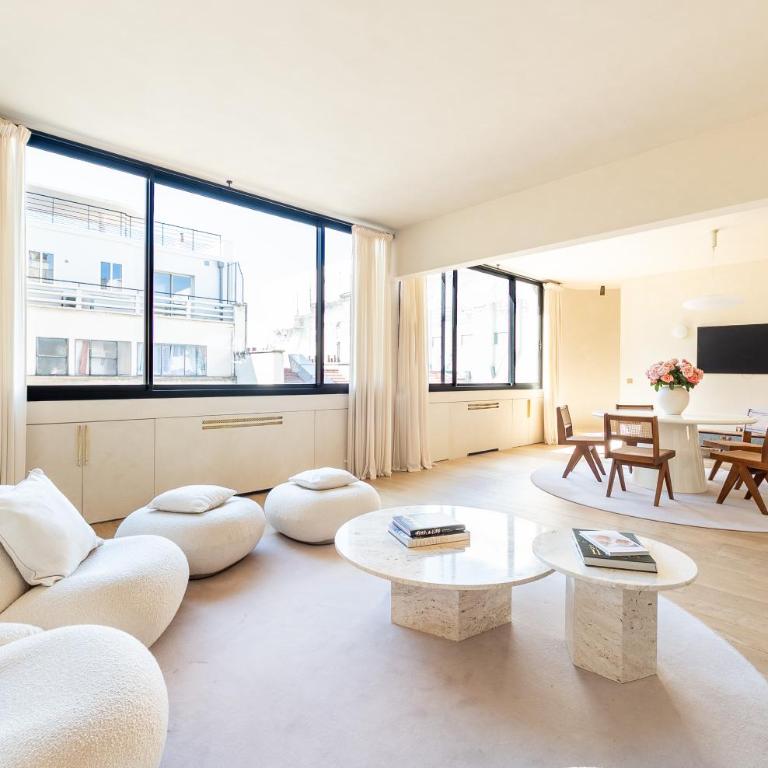 Lease Mobility l Champs-Elysée & Eiffel View l Triplex 2BR & Rooftop - Two-Bedroom Apartment with City View - 16