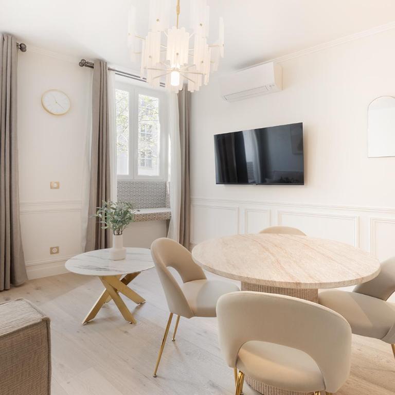 Pick A Flat's Apartments in Batignolles - Rue Gauthey - One-Bedroom Apartment - 10