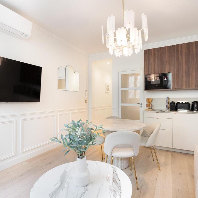Pick A Flat's Apartments in Batignolles - Rue Gauthey - One-Bedroom Apartment - 11
