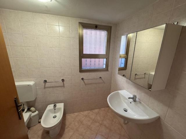 Villa Pineta Mare - Appartamento con 2 Camere da Letto e Vista Giardino - 16