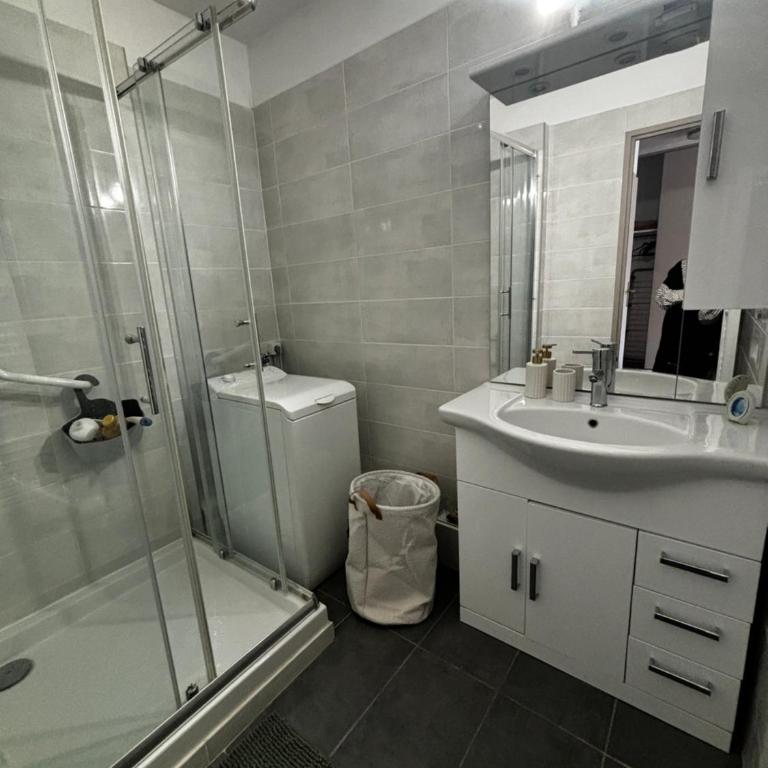 Marclo Appartement Greoux-les-Bains - Apartamento de 1 dormitorio - 6