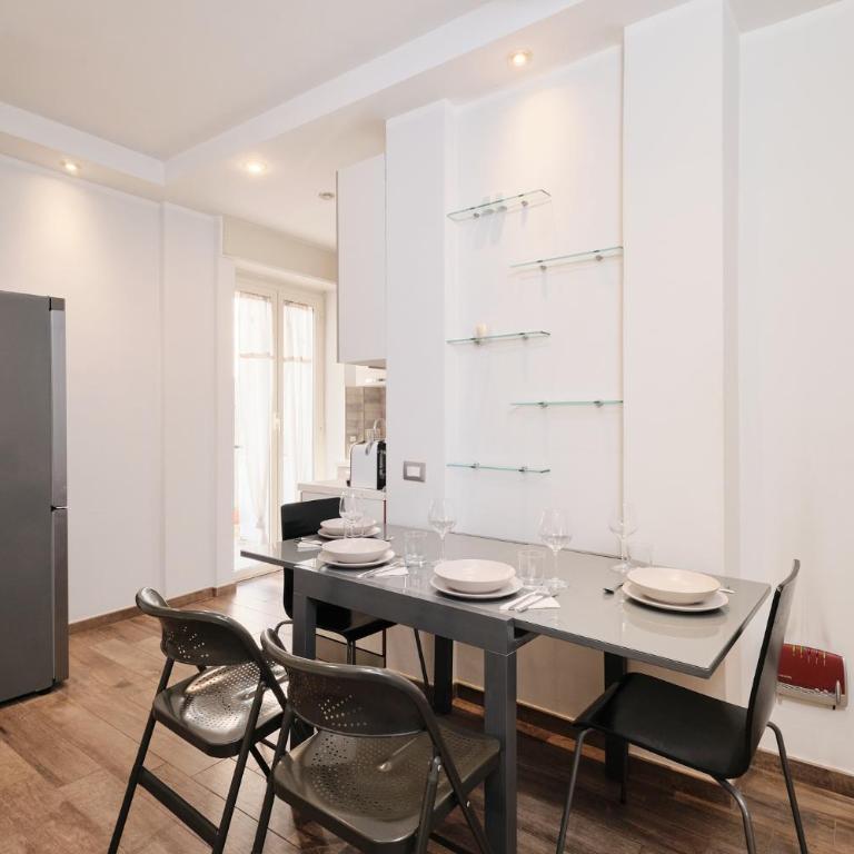 A few minutes from the Colosseum - Free Wi-Fi & Netflix - Appartamento con 2 Camere da Letto - 15
