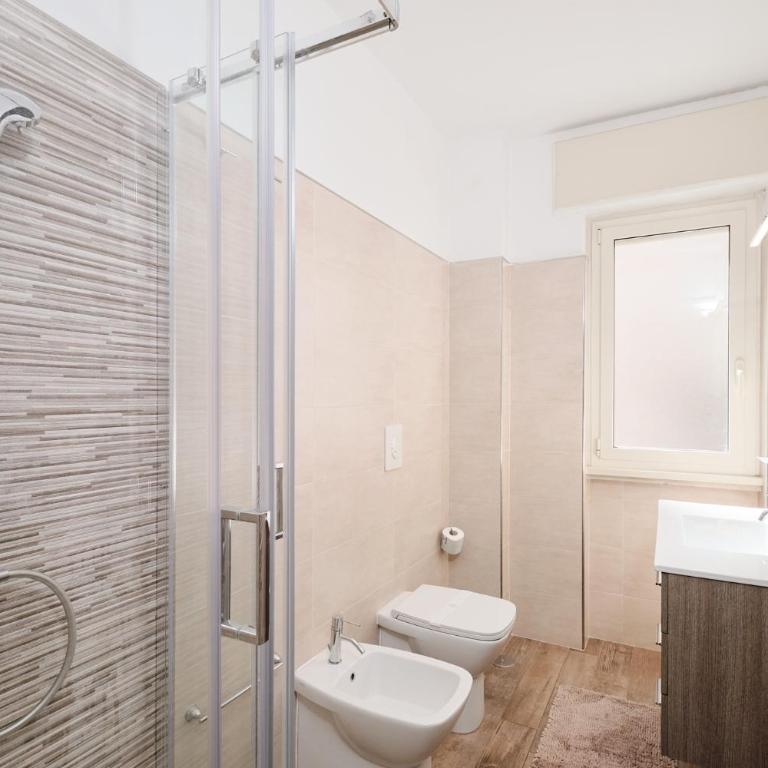 A few minutes from the Colosseum - Free Wi-Fi & Netflix - Appartamento con 2 Camere da Letto - 14