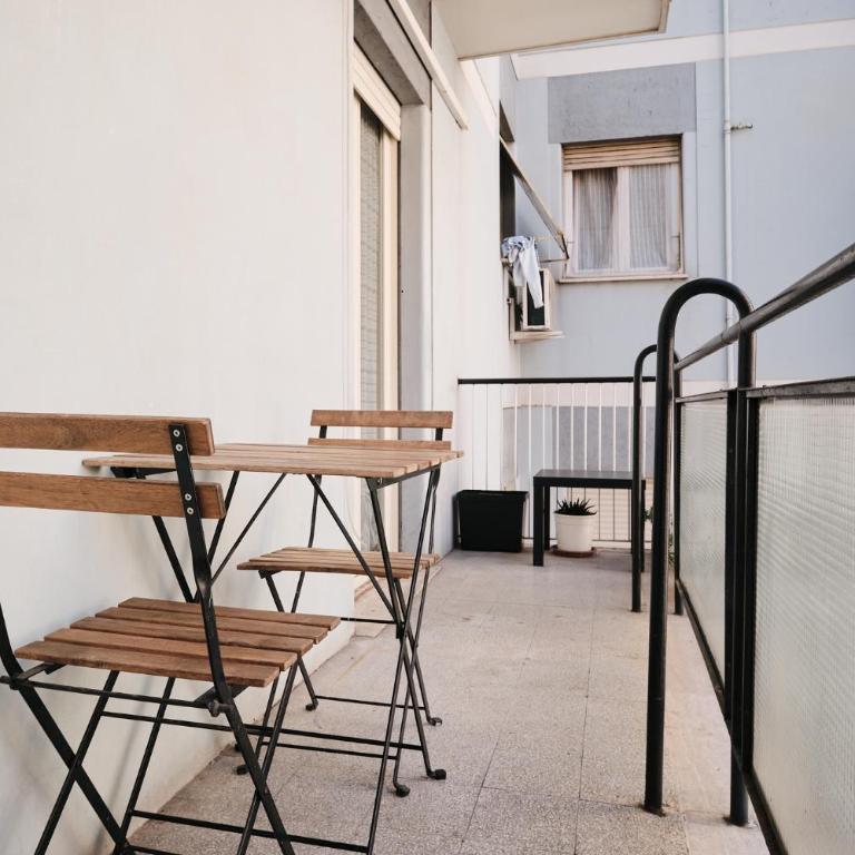 A few minutes from the Colosseum - Free Wi-Fi & Netflix - Appartamento con 2 Camere da Letto - 18