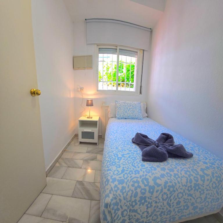 Villa Fran Coastal Elegance Stylish apartment with sea views and seasonal pool, large terrace BY NAMASTE ELITE - Apartamento de 3 dormitorios - 25