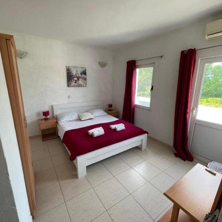 Sereno Village - Apartman sa Terasom - 4