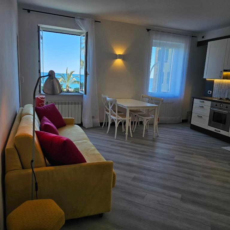 Casa Clelia, esclusivo frontemare a Varazze - Apartamento de 2 dormitorios - 17