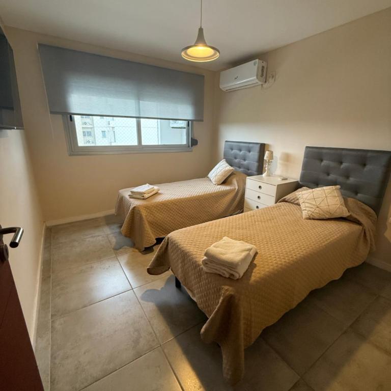 Departamento 3 Habitaciones Zona Cincuentenario - Three-Bedroom Apartment - 9