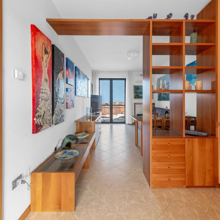 Vista Lago e Piscina - Apt di Design a Desenzano - Appartamento con 1 Camera da Letto con Vista - 5