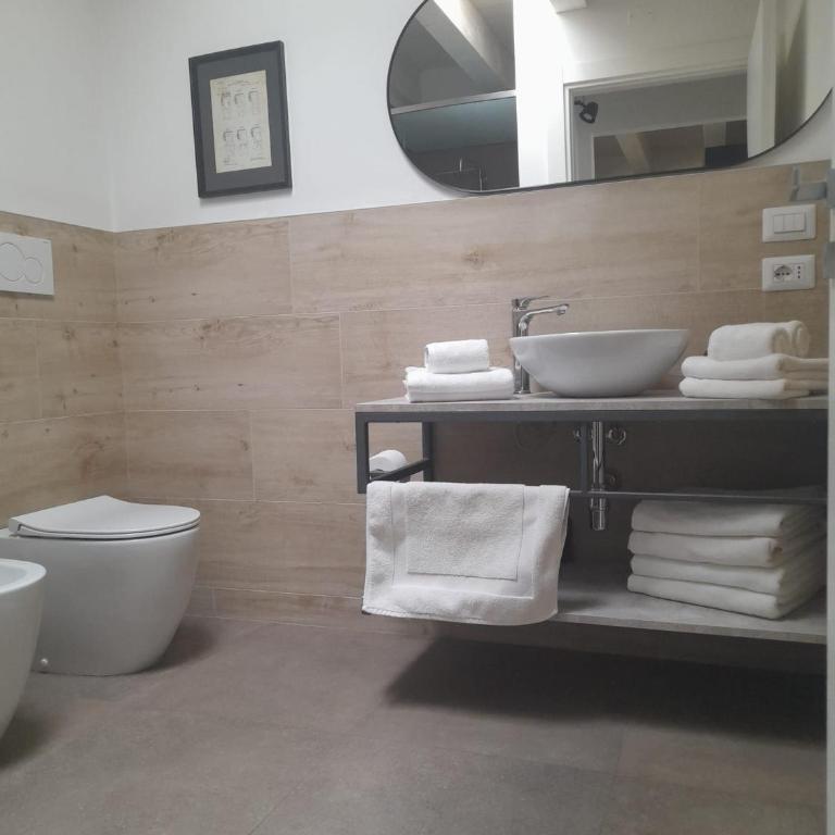 Verona Urban Apartment - Appartamento con 2 Camere da Letto - 14