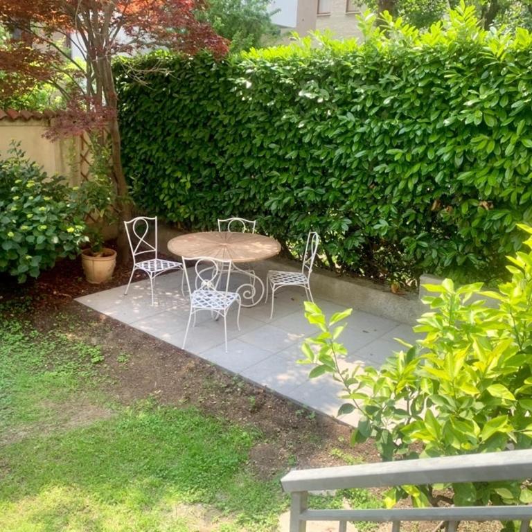 Central apartment in villa, garden and Netflix - Monolocale Matrimoniale Deluxe - 11