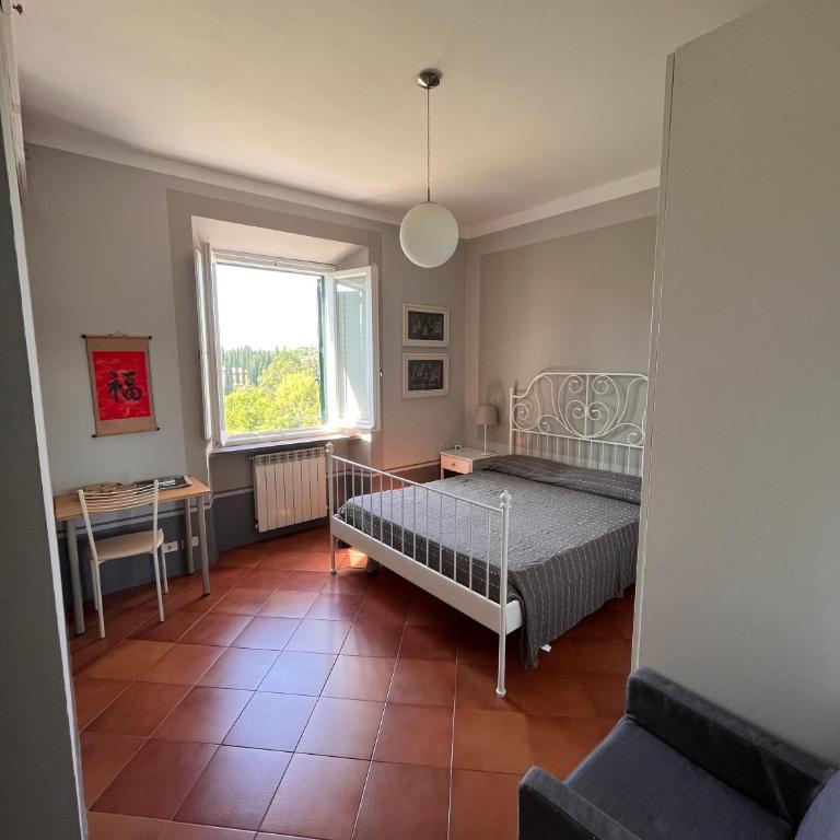 Toscana in Città - Silenzioso APT immerso nella natura - Appartamento con 1 Camera da Letto - 2