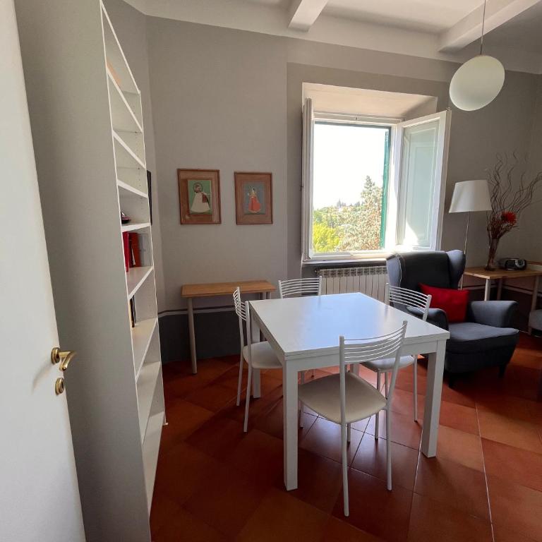 Toscana in Città - Silenzioso APT immerso nella natura - Appartamento con 1 Camera da Letto - 8