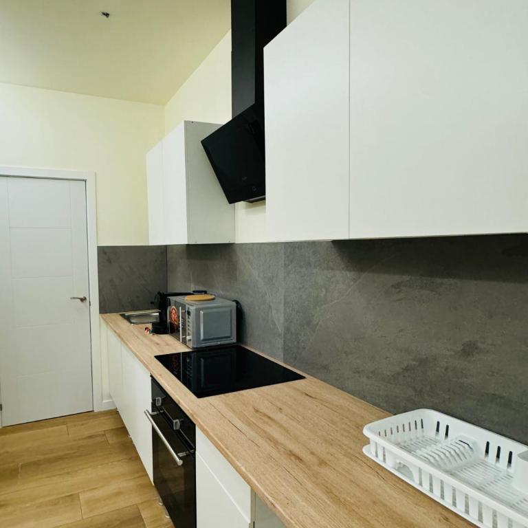 Suite Palacio Congresos - One-Bedroom Apartment - 7